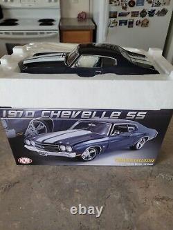 1970 Chevelle SS 396 Midnight Blue With Chrome Wheels 1/18 Scale Diecast Model