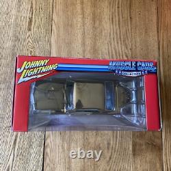 2006 Johnny Lightning 1965 PONTIAC GTO GOLD Shiny CHROME 1/24 Scale Muscle Cars