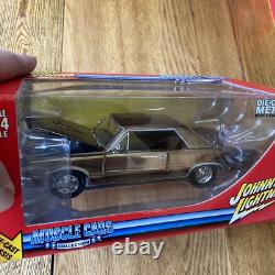 2006 Johnny Lightning 1965 PONTIAC GTO GOLD Shiny CHROME 1/24 Scale Muscle Cars