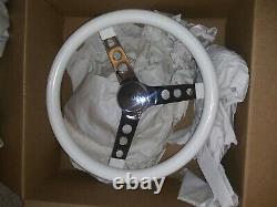 2015 Mooneyes Classic 13.5 Round Hole 3-Spoke Steering Wheel White(Discontinued)