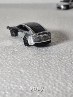 2025 Hot Wheels TESLA MODEL S PLAID TERMINATOR EDITION #4 Model T-800 Chrome CLR