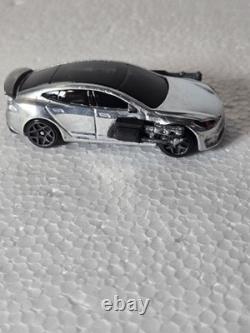 2025 Hot Wheels TESLA MODEL S PLAID TERMINATOR EDITION #4 Model T-800 Chrome CLR