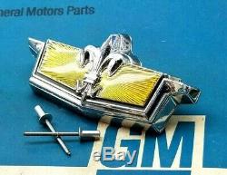 77 90 Chevy Caprice Classic Trunk Lock Cover Emblem Flip Deck LID Gm Trim