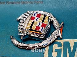 89 93 Cadillac Fleetwood Deville Trunk Lock Cover Crest Wreath Emblem Deck LID