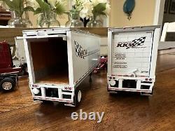 DCP 1/64 KKW Columbia 28' Pups & 53' Utility Dry Van #30877 & #30920 (two sets)