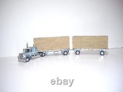 DCP FIRST GEAR 1/64 PACIFIC BLUE PETE 389 WithTSLEEPER&DUAL 28.5' FLATBEDS&HAYLOAD