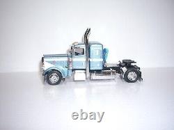 DCP FIRST GEAR 1/64 PACIFIC BLUE PETE 389 WithTSLEEPER&DUAL 28.5' FLATBEDS&HAYLOAD