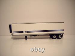 Dcp First Gear 1/64 J&r Schugel Peterbilt 352 Coe & 40' Vintage Reefer Trailer