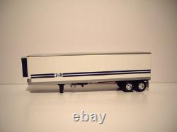 Dcp First Gear 1/64 J&r Schugel Peterbilt 352 Coe & 40' Vintage Reefer Trailer