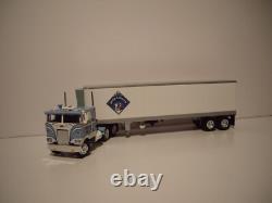 Dcp First Gear 1/64 Refrigerated Transport Peterbilt 352 Coe & Vintage Reefer
