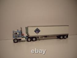 Dcp First Gear 1/64 Refrigerated Transport Peterbilt 352 Coe & Vintage Reefer