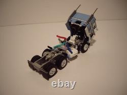 Dcp First Gear 1/64 Refrigerated Transport Peterbilt 352 Coe & Vintage Reefer