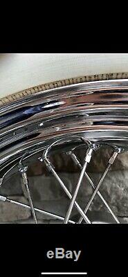 Harley Davidson OEM Chrome Spoke Road King wheels 09-13. White Wall Tires FLHR