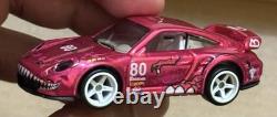 Hot Wheels Porsche 911 GT2 Roxy High Grade Custom Spun With Display