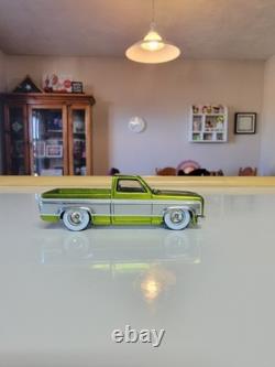 Hot wheels Super CUSTOM 83 SILVERADO PU RLC CUSTOM USA