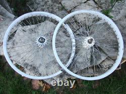 Late 1980's Old School Wheel Set & Hub WithFreewheel Chrome/White 20x1.75/2.125