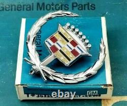 Nos 71 78 Cadillac Eldorado Fleetwood Hood Ornament Emblem Crest Wreath Gm