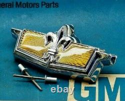 Nos 77 90 Chevy Caprice Classic Trunk Lock Cover Emblem Flip Deck LID Gm Trim