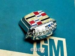 Nos 89 93 Cadillac Deville Fleetwood Trunk Lock Cover Crest Wreath Emblem LID Gm