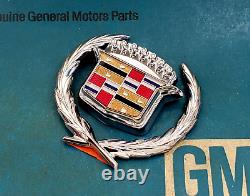 Nos 89 93 Cadillac Fleetwood Deville Trunk Lock Cover Crest Wreath Emblem 90 91