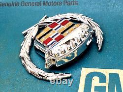 Nos 89 93 Cadillac Fleetwood Deville Trunk Lock Cover Crest Wreath Emblem 90 91