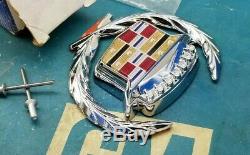 Nos 93 94 95 96 Cadillac Fleetwood Trunk Lock Cover Crest Emblem Flip LID Trim
