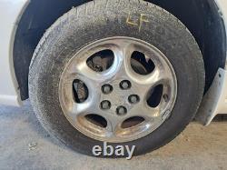 Used Wheel fits 2002 Oldsmobile Silhouette 16x6-1/2 aluminum 6 spoke chrome Gra
