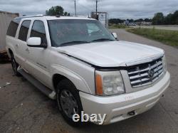 Used Wheel fits 2005 Cadillac Escalade esv 17x7-1/2 aluminum chrome finish opt