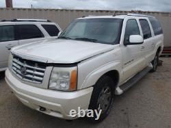 Used Wheel fits 2005 Cadillac Escalade esv 17x7-1/2 aluminum chrome finish opt