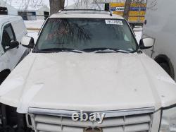 Used Wheel fits 2006 Cadillac Escalade 17x7-1/2 aluminum chrome finish opt N94