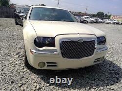 Used Wheel fits 2006 Chrysler 300 18x7-1/2 aluminum 9 spoke RWD Grade B