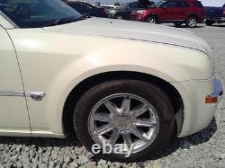Used Wheel fits 2006 Chrysler 300 18x7-1/2 aluminum 9 spoke RWD Grade B