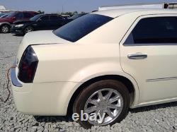 Used Wheel fits 2006 Chrysler 300 18x7-1/2 aluminum 9 spoke RWD Grade B