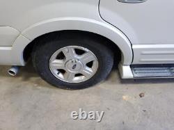 Used Wheel fits 2006 Ford Expedition 17x7-1/2 5 spoke chrome aluminum TPMS Grad