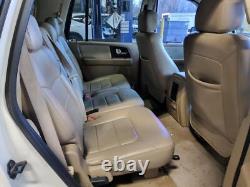 Used Wheel fits 2006 Ford Expedition 17x7-1/2 5 spoke chrome aluminum TPMS Grad