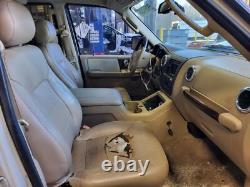 Used Wheel fits 2006 Ford Expedition 17x7-1/2 5 spoke chrome aluminum TPMS Grad