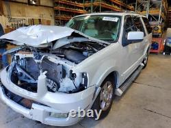 Used Wheel fits 2006 Ford Expedition 17x7-1/2 5 spoke chrome aluminum TPMS Grad