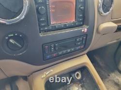 Used Wheel fits 2006 Ford Expedition 17x7-1/2 5 spoke chrome aluminum TPMS Grad