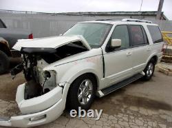 Used Wheel fits 2006 Ford Expedition 17x7-1/2 5 spoke chrome aluminun TPMS Grad