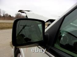 Used Wheel fits 2006 Ford Expedition 17x7-1/2 5 spoke chrome aluminun TPMS Grad