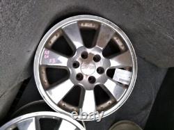 Used Wheel fits 2006 Gmc Yukon 20x8-1/2 chrome 7 spoke flat and flared spokes f