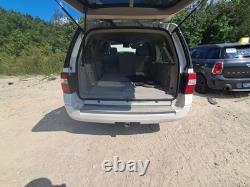 Used Wheel fits 2007 Ford Expedition 18x8-1/2 aluminum TPMS chrome 7 smooth spo