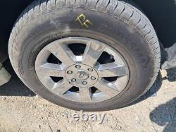 Used Wheel fits 2007 Ford Expedition 18x8-1/2 aluminum TPMS chrome 7 smooth spo