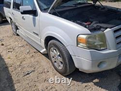 Used Wheel fits 2007 Ford Expedition 18x8-1/2 aluminum TPMS chrome 7 smooth spo