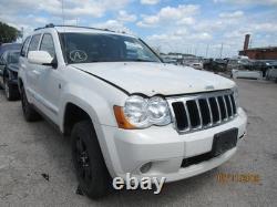 Used Wheel fits 2009 Jeep Grand cherokee 18x8 aluminum chrome clad Grade C