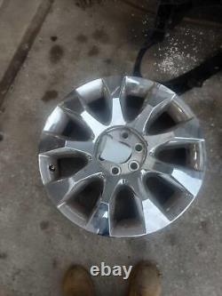 Used Wheel fits 2012 Buick Enclave 20x7-1/2 9 spoke chrome opt PPE Grade A