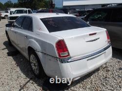 Used Wheel fits 2012 Chrysler 300 18x7-1/2 alloy chrome clad chrome plastic ski