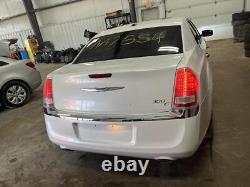 Used Wheel fits 2012 Chrysler 300 18x7-1/2 alloy chrome clad chrome plastic ski