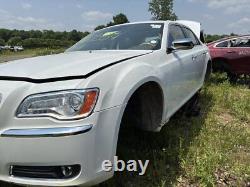 Used Wheel fits 2012 Chrysler 300 18x7-1/2 alloy chrome clad chrome plastic ski