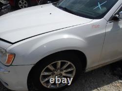 Used Wheel fits 2012 Chrysler 300 18x7-1/2 alloy chrome clad chrome plastic ski